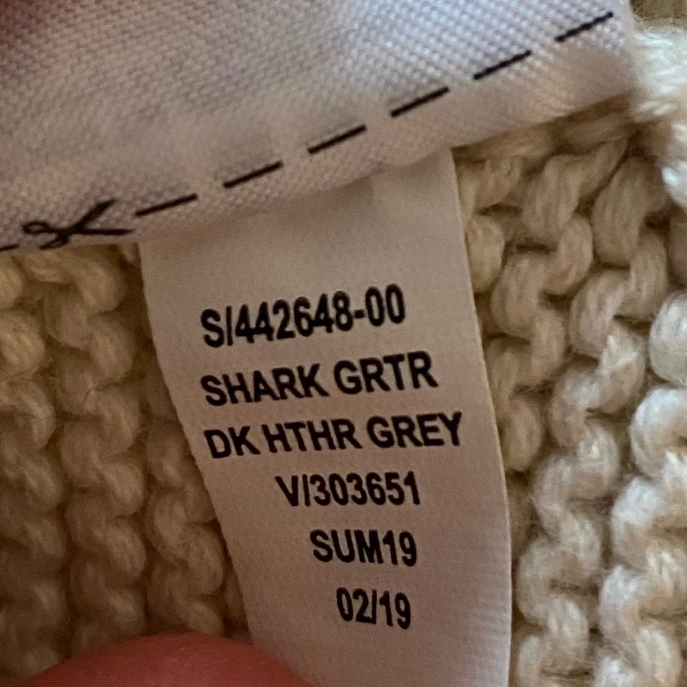 Baby Gap Baby Brannan Shark Sweater Size 12-18 months